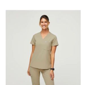 FIGS sandstone one pocket scrub top